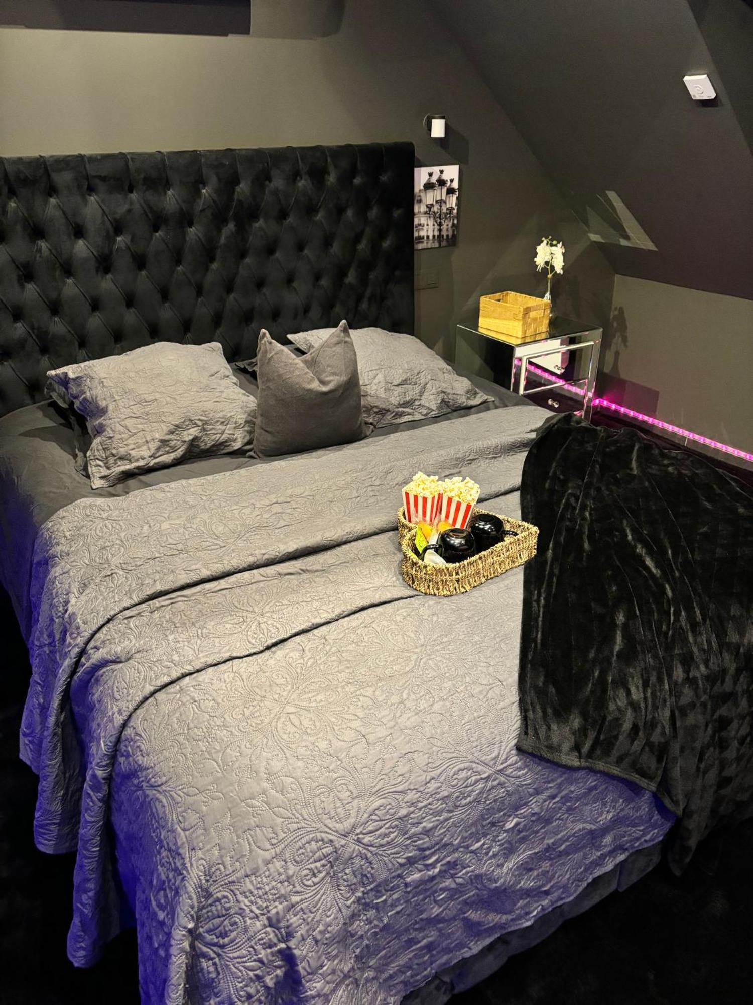 Magnifique Duplex Avec Jaccuzi, Sauna Et Cinema Room Privatif Fontenoy  외부 사진
