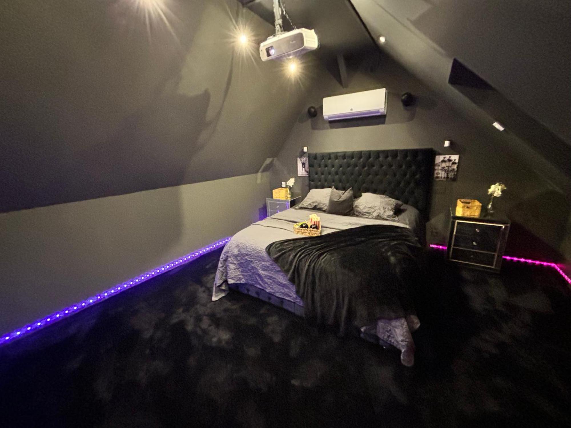 Magnifique Duplex Avec Jaccuzi, Sauna Et Cinema Room Privatif Fontenoy  외부 사진